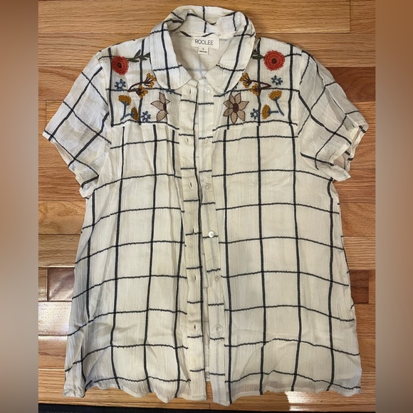 Roolee button up - Picture 1 of 3